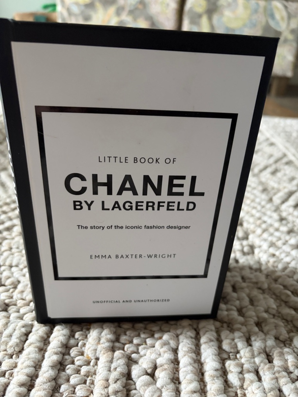 CHANEL Black and White Decorative Little Book
